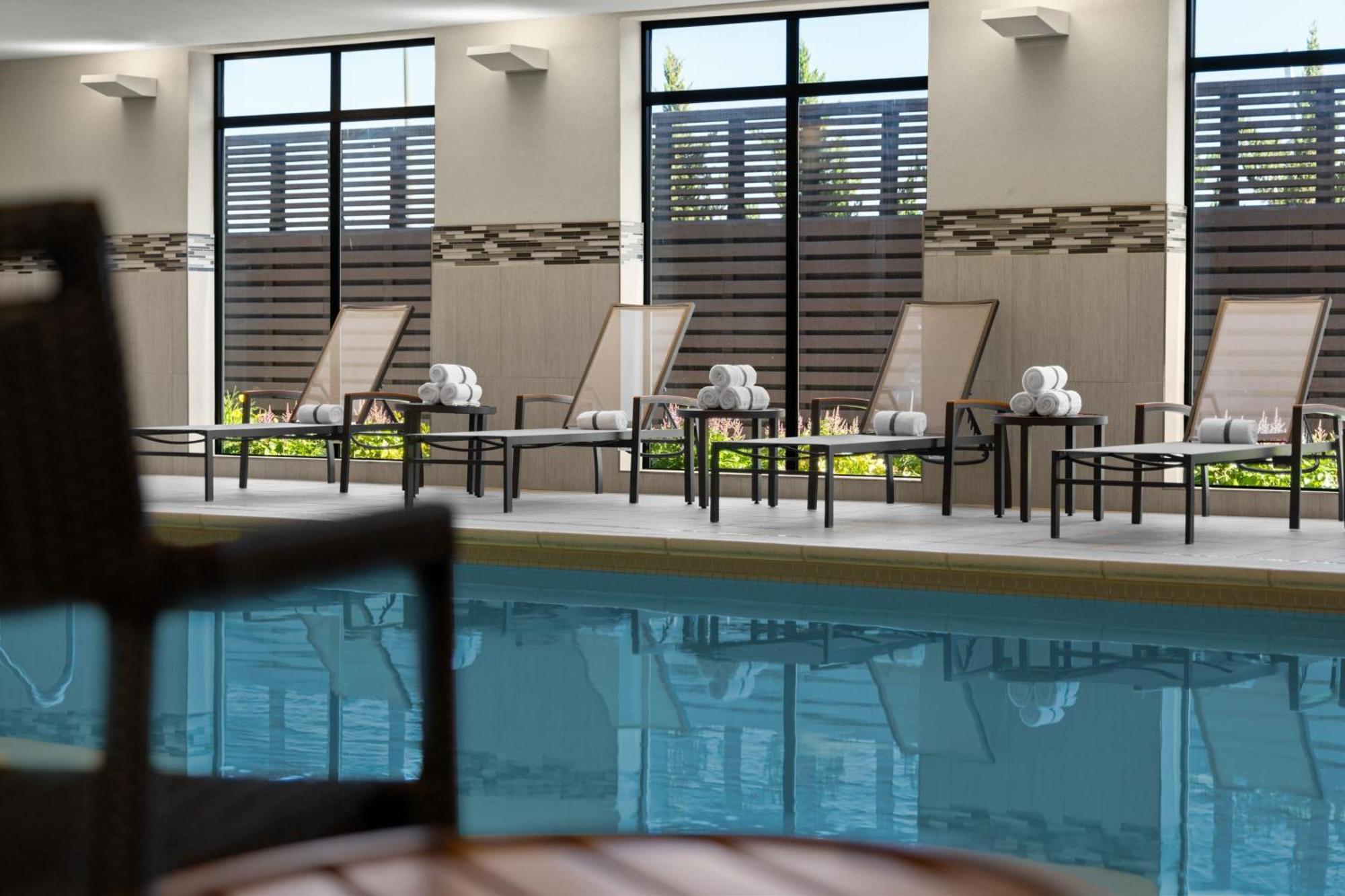Отель Courtyard By Marriott Omaha East/Council Bluffs, Ia Экстерьер фото