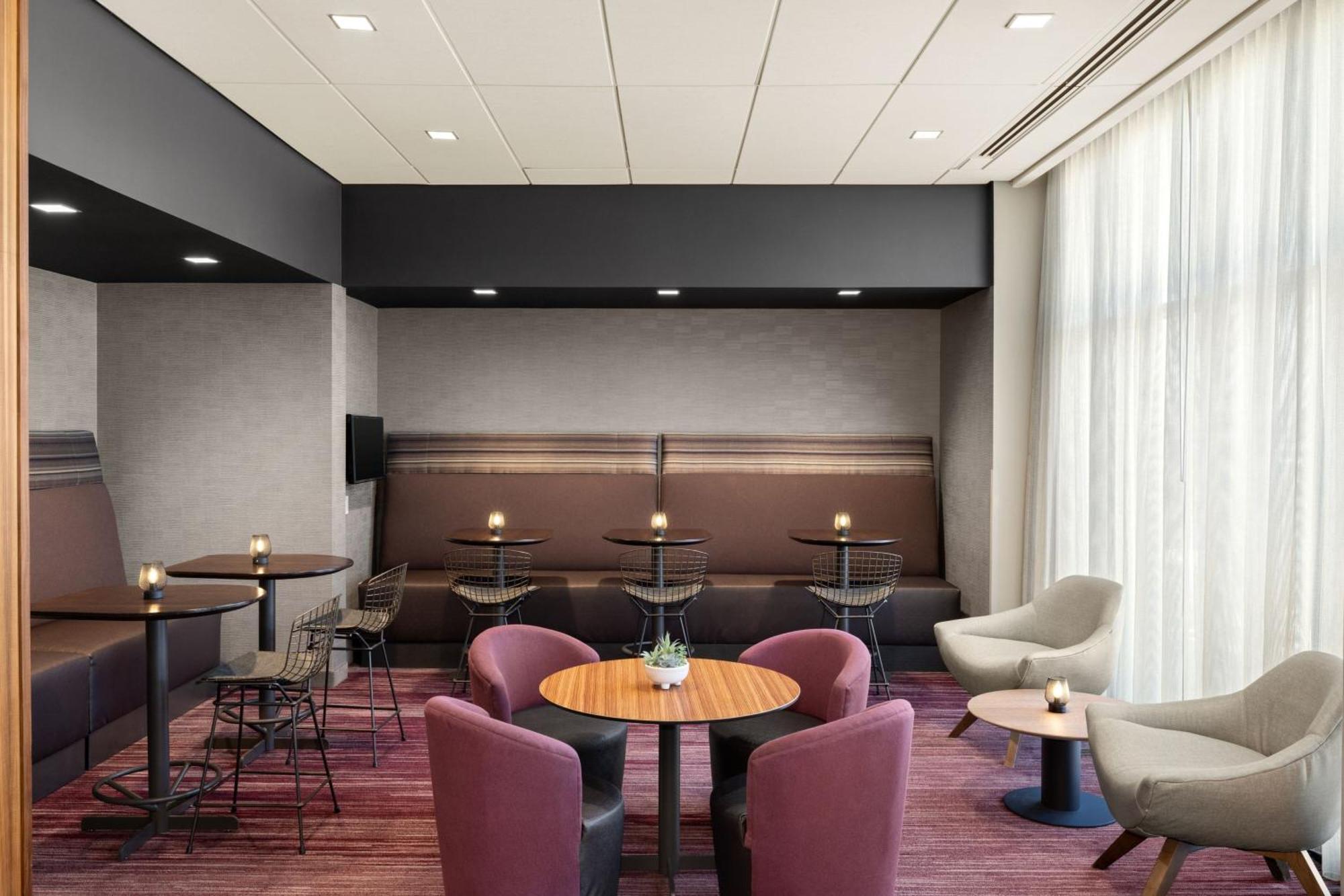 Отель Courtyard By Marriott Omaha East/Council Bluffs, Ia Экстерьер фото